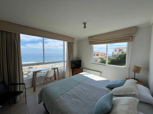 Cuatro Dormitorios En Primera Linea Frente Al Mar