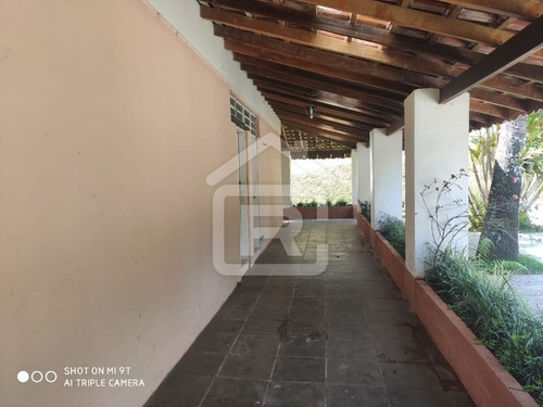Imagem 23 de 30 de Lindo Sitio Alto Padrão Com Piscina E Lagos - 39 - 68517911