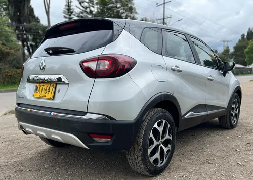 Renault Captur 2.0 Intens Automática