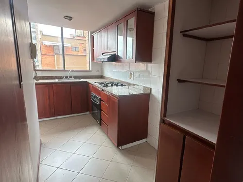 Apartamento En Venta En Conquistadores. Cod V776097