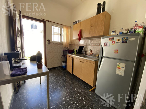 Imagen 5 de 10 de Venta De Casa De 3 Ambientes Con Patio Y Terraza En Wilde (28587)