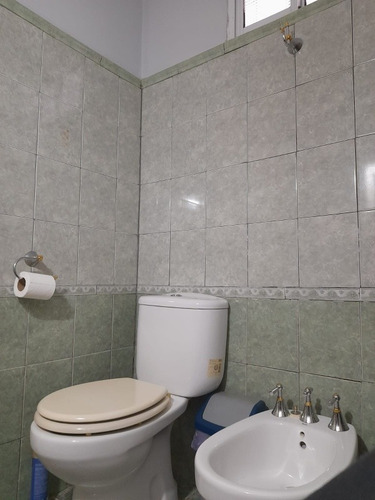 Imagen 9 de 14 de Casa Venta Isidro Casanova