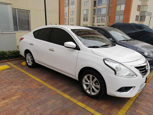 Nissan Versa 1.6 Advance