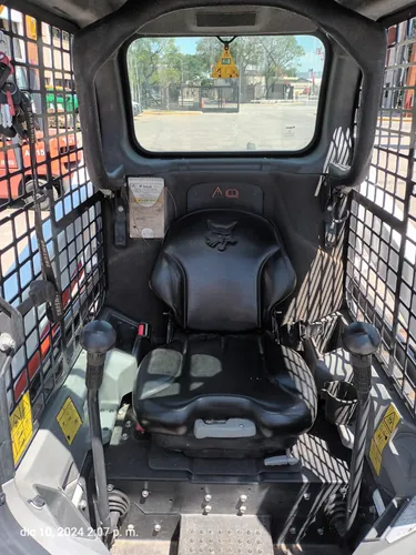 Minicargadora Bobcat Con Garantia