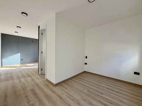 Galpon De 78m2 Con Oficinas En Centro De Paine