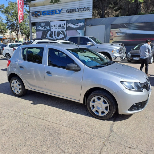 Imagen 5 de 17 de Renault Sandero Expression Pack 1.6 2018