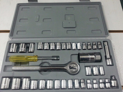 Juego De Dados Y Ratchet 40 Piezas