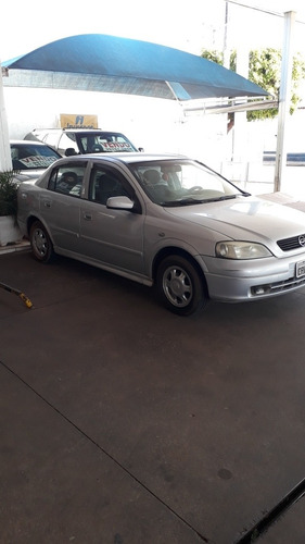 Chevrolet Astra Sedan 2001 1.8 Milenium 4p