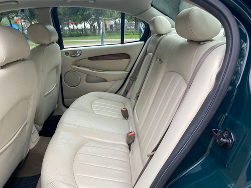 Imagen 7 de 15 de Jaguar X-type 2002 2.5 V6 At
