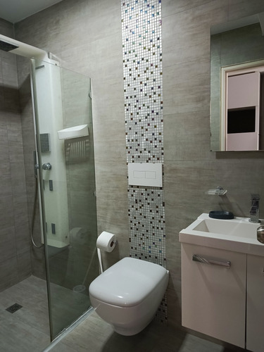 Apartamento En Alquiler Fijo, Blue Bay Playa Moreno. Pampat