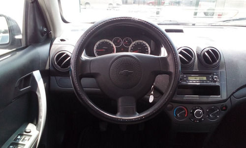 Imagen 11 de 15 de Chevrolet Aveo 2014 1.6 Lt Mt (b)