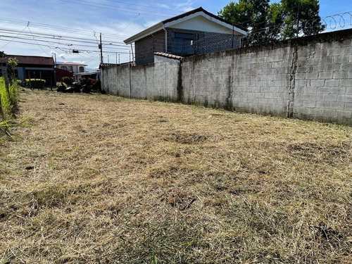 Imagen 5 de 5 de Venta Lote En San Rafael Heredia, Para Apartamentos, Casa O Comercio. Cuenta Con Disponibilidad De Agua Y Energía Para 3 Servicios
