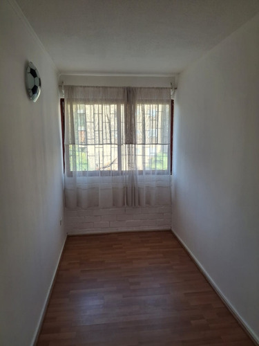 Venden Dueños Depto Duplex En Segundo Piso, Villa Uc, Macul