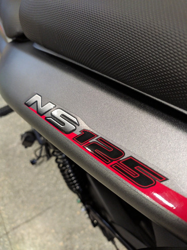 Bajaj Ls 125 Rouser Pune Motos C/pers.tarj