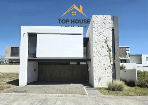 Casa En Venta En Residencial Punta Tiburon En Veracruz
