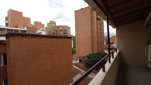 Venta De Apartamento Duplex En Medellin Laureles