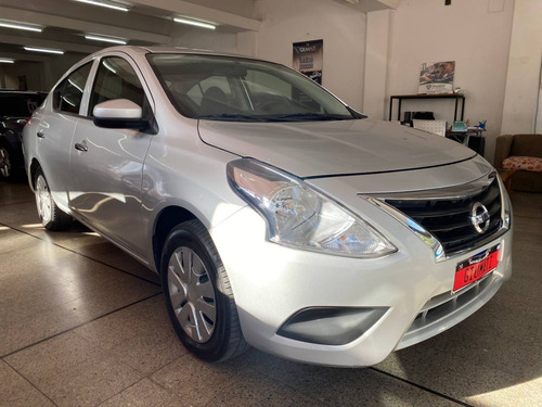 Imagen 3 de 13 de Nissan Versa 1.6 At. Año 2018. Unica Mano