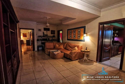 Imagen 9 de 14 de Casa De 3 Niveles Con Piscina Corales Del Sur Santo Domingo