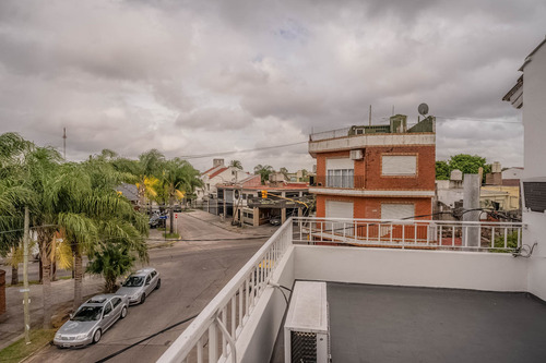 Casa . Multifamiliar . 4 Ambientes . Terraza . Ramos Mejia