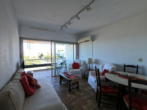 Imagen 9 de 15 de 1 Dorm. Con Terraza Frente A Rambla Parada 16 De La Mansa