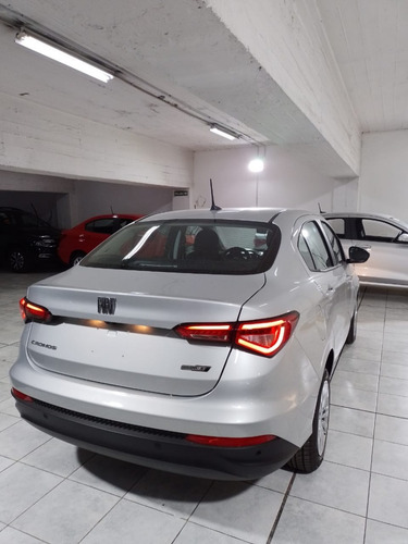 Imagen 4 de 25 de Fiat Cronos Drive 1,3 My23 Llantas De Chapa Tr3
