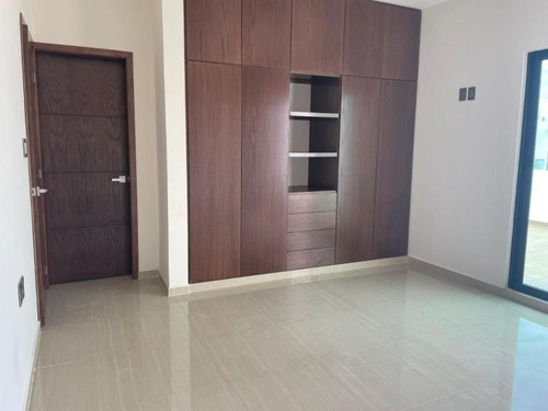 Imagen 9 de 9 de Casa Sola En Venta Las Lomas Residencial