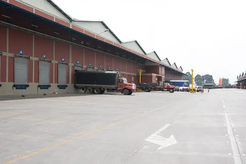 Bodega En Arriendo Lógika Madrid 2.000 M²
