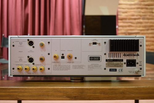 Imagen 6 de 8 de Sacd + Cd Player Marca Esoteric Modelo X-01 D2