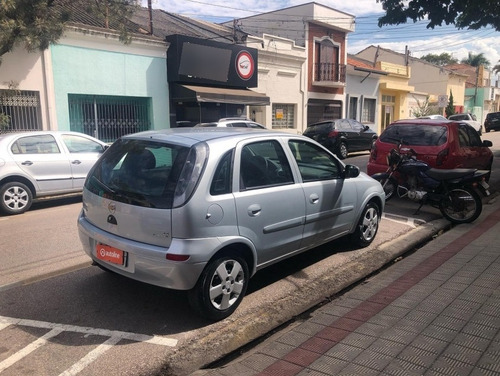 Imagem 4 de 10 de Chevrolet Corsa Hatch 1.4