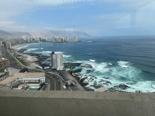 Departamento En Venta De 1 Dorm. En Iquique