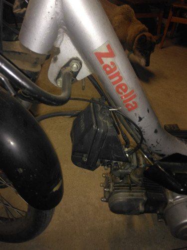 Moto Zanella Tricargo 75 Cm. Cub. Con Caja Para Reparto
