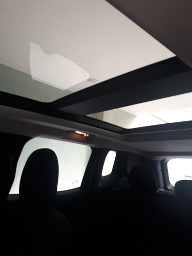 Imagem 2 de 9 de Jeep Renegade 2016 1.8 Sport Flex Aut. 5p Teto Panorâmico
