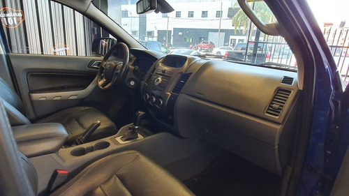 Imagen 10 de 15 de Ford Ranger Limited 2015 Xlt