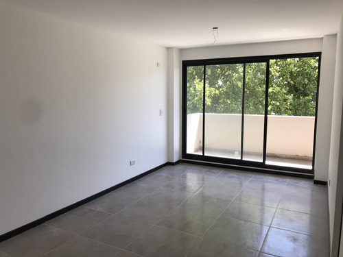 Venta- Departamento - 1 Dormitorio Más Escritorio - Lourdes, Rosario