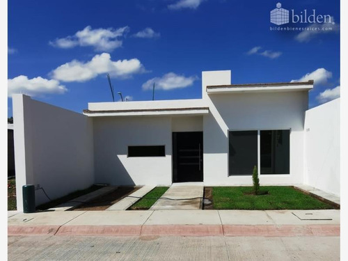 Imagen 1 de 12 de Casa Sola En Venta Victoria De Durango Centro