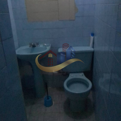 Imagen 4 de 8 de Casa En Venta En El Teleferico 4 Hab. 2 Baños Ref 824