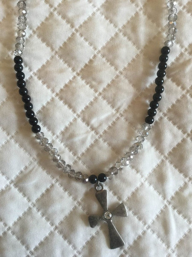 Colar Camadas Longo Choker Cristal Crucifixo Preto E Metal