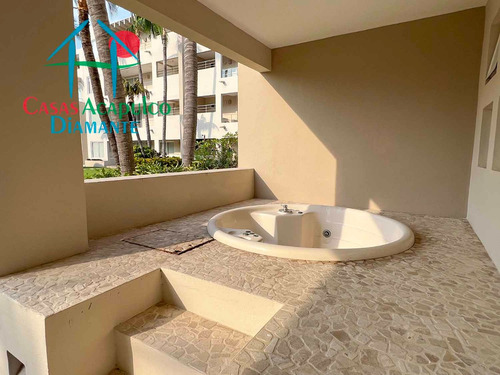 Cad Vidamar Residencial C1 D 101. Terraza Con Jacuzzi Y Salida Al Jardín