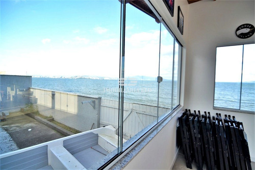 Imagem 6 de 30 de Casa De 500 M² De Área Construída Com Vista E Acesso Exclusivo Para O Mar! - 4647