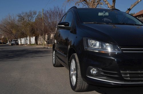 Volkswagen Suran 1.6 Highline 101cv