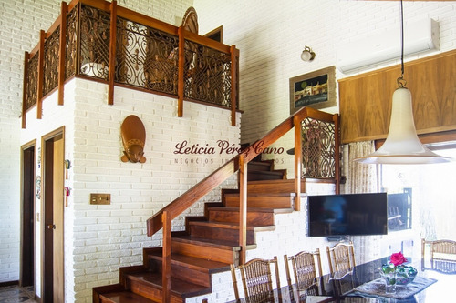 Casa En Venta En Playa Mansa, Punta Del Este, 4 Dormitorios- Ref: 19301