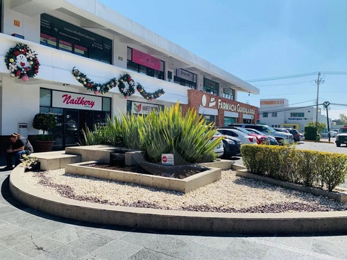 Local En Renta Dentro De Plaza Comercial En Metepec A Unos Metros De Home Depot