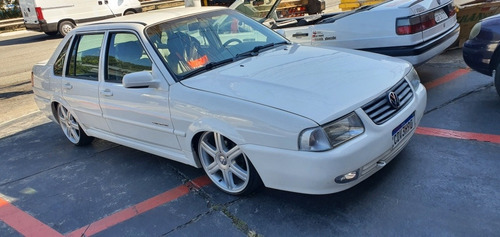 Volkswagen Santana 2002 1.8 4p Gasolina