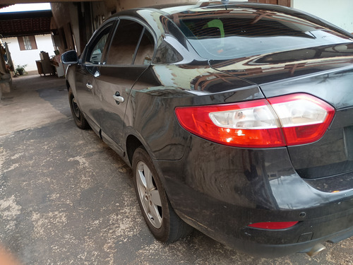 Renault Fluence 2.0 Dynamique X-tronic Hi-flex 4p
