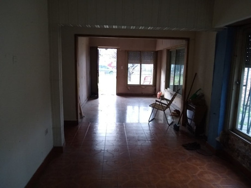 Imagen 2 de 7 de Casa En Venta En Moron Sur