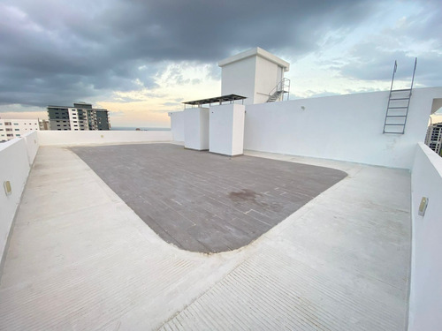 Imagen 17 de 19 de La Esperilla Próximo Al Parque Iberoamericano - Piso 5 Con Vistas Al Mar Excelente Iluminación Y Ventilación. Vista Totalmente Despejada - 3 Habitaciones (cada Una Con Su Baño) 2 Habitaciones