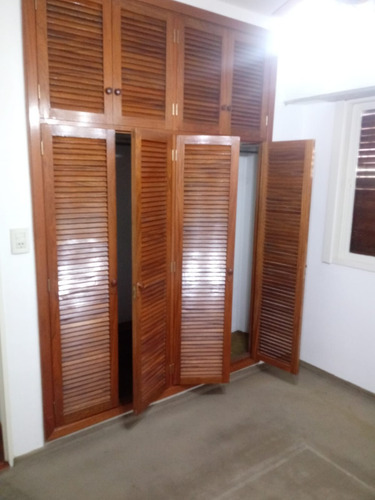 Imagen 11 de 13 de Dto De 2 Ambientes 5 Piso Cta Frente Excelente Lugar.consult