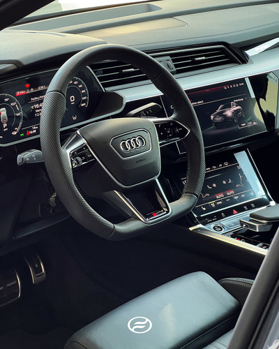 Audi Q8 Sportback E-Tron 0.0 55 E-Tron S-Line Quattro