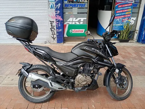 Akt Cr4 200 2024 Casi Nueva Con Apenas 3.300km Maletero