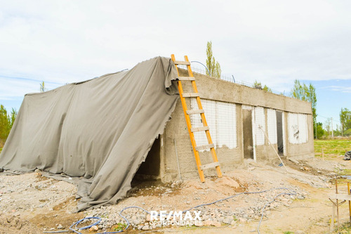 Imagen 4 de 16 de Casa En Venta Barrio Gardenia 1 Neuquén
